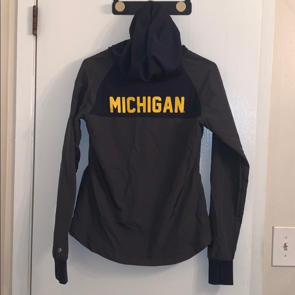 Jacket - Picture 3 of 5